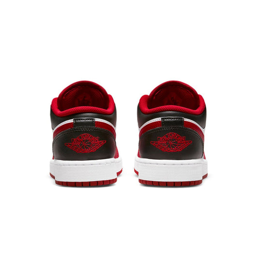 Jordan 1 Low Bulls GS