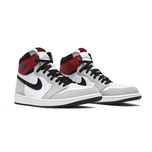 Air Jordan 1 Retro High Light Smoke Grey