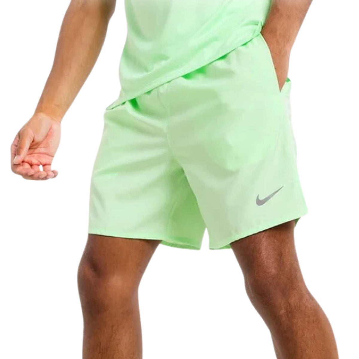 Nike Challenger Shorts Vapour Green - 2