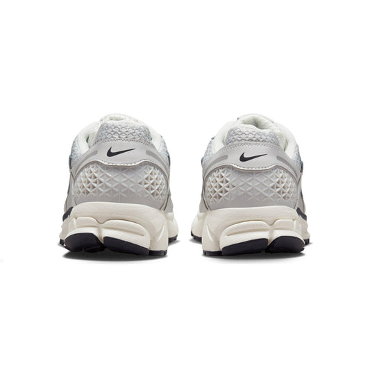Nike Zoom Vomero 5 'Photon Dust Metallic Silver' W