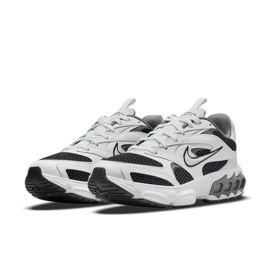Nike Zoom Air Fire Low-Top White Black W