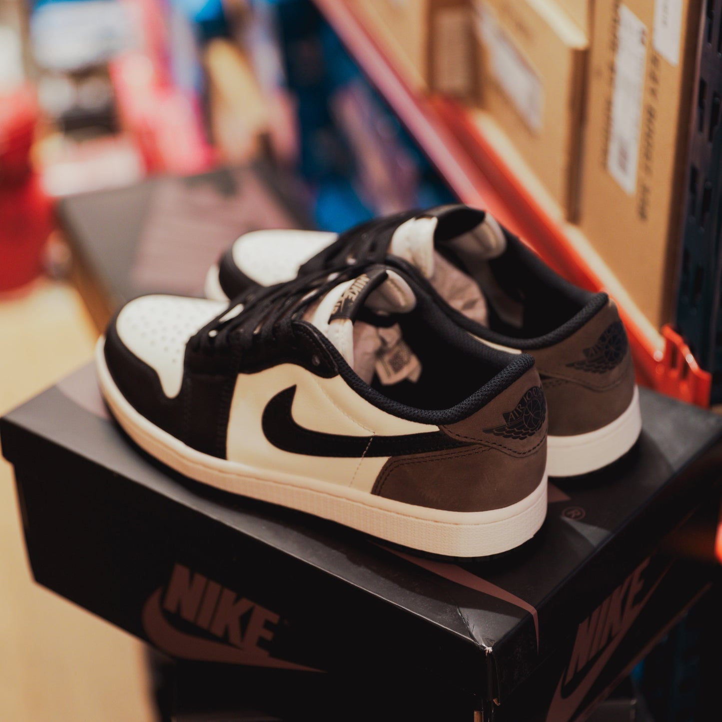 Jordan 1 Retro Low OG Mocha