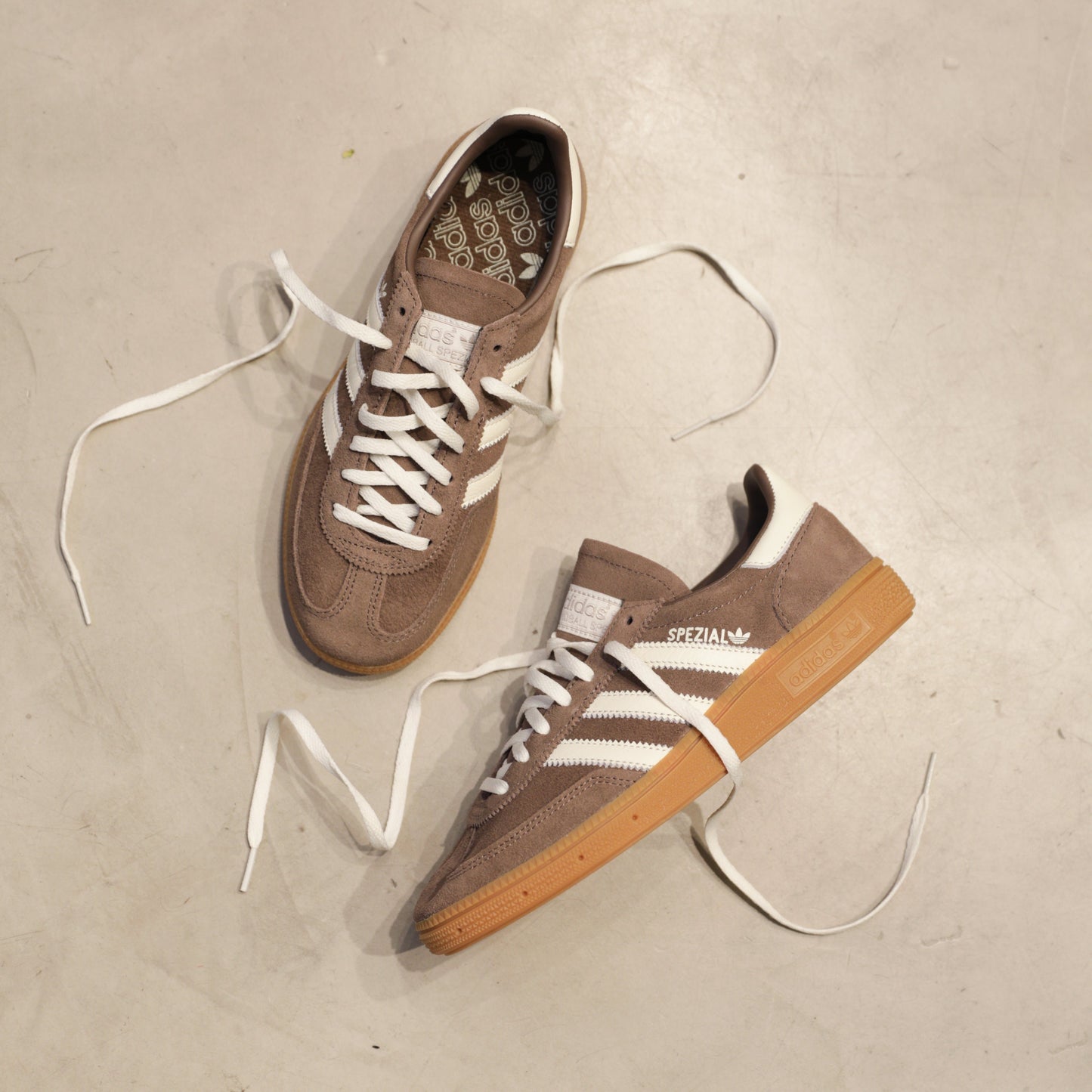 adidas Handball Spezial Earth Strata Gum W