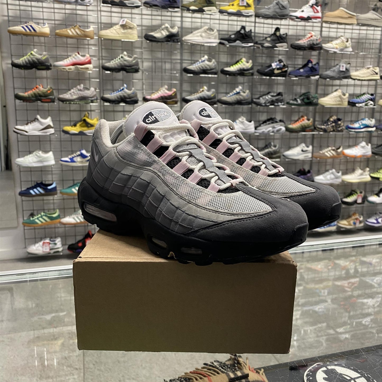 Nike Air Max 95 'Gunsmoke Pink Foam' UK8 (No Box)