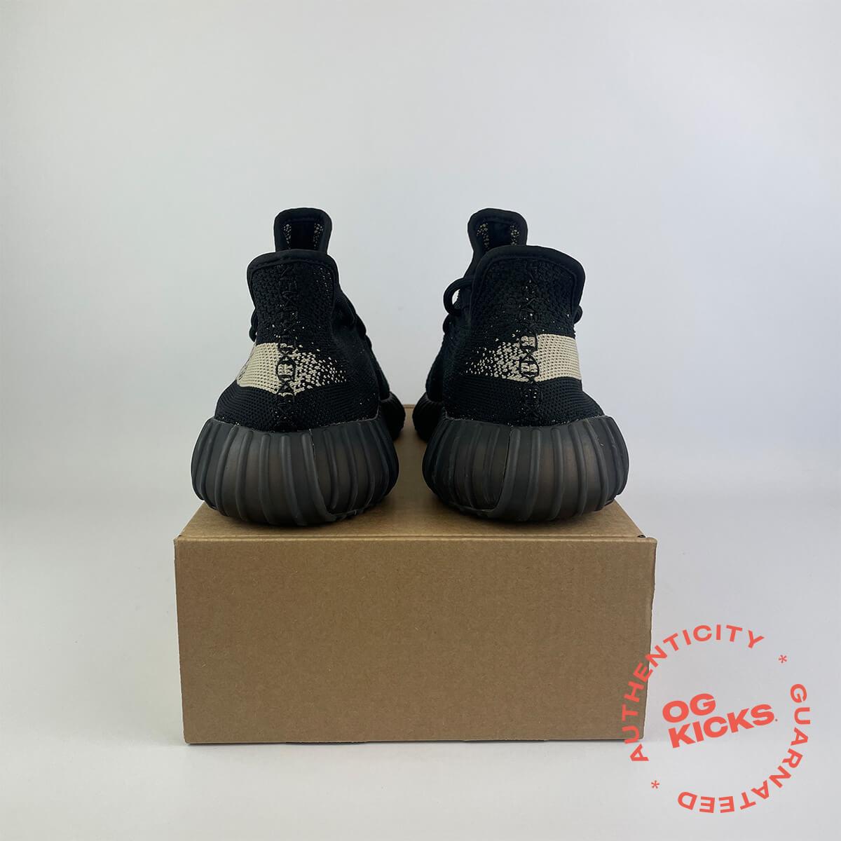 adidas Yeezy Boost 350 V2 Core Black White UK9.5