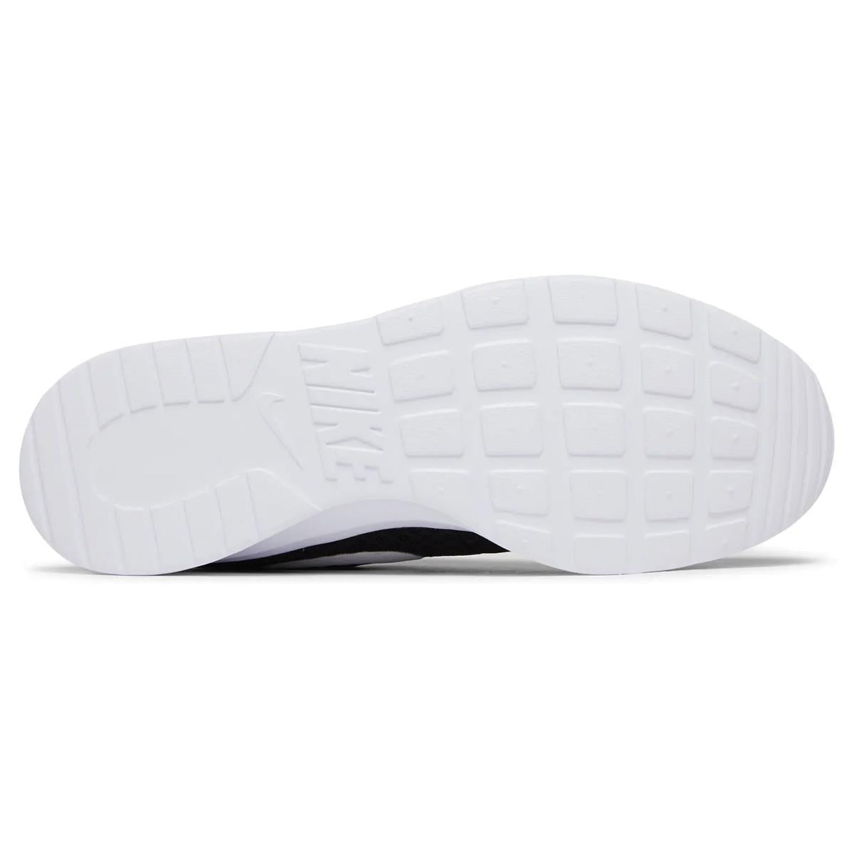 Nike Tanjun Black White