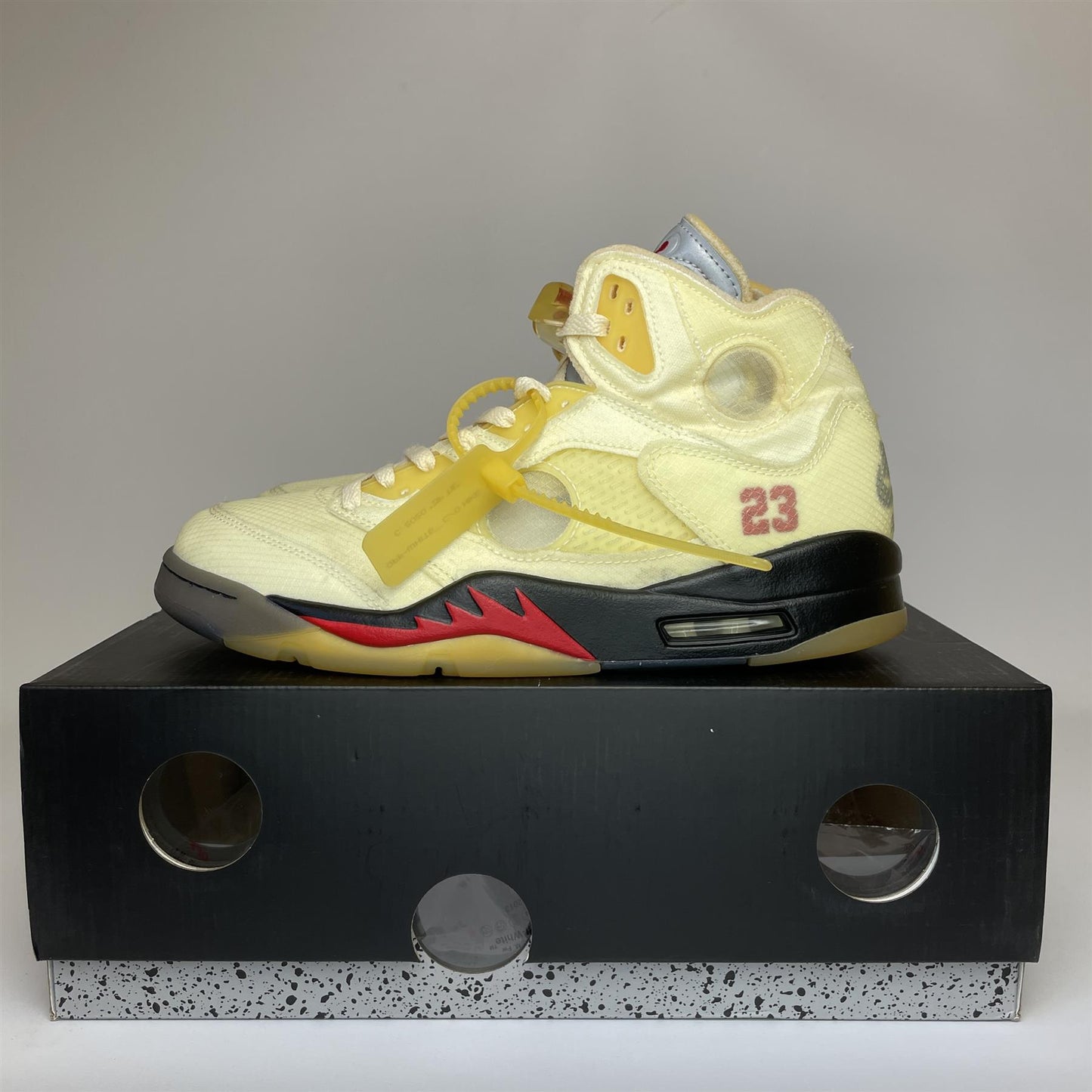 Jordan 5 Retro Off-White Sail UK9