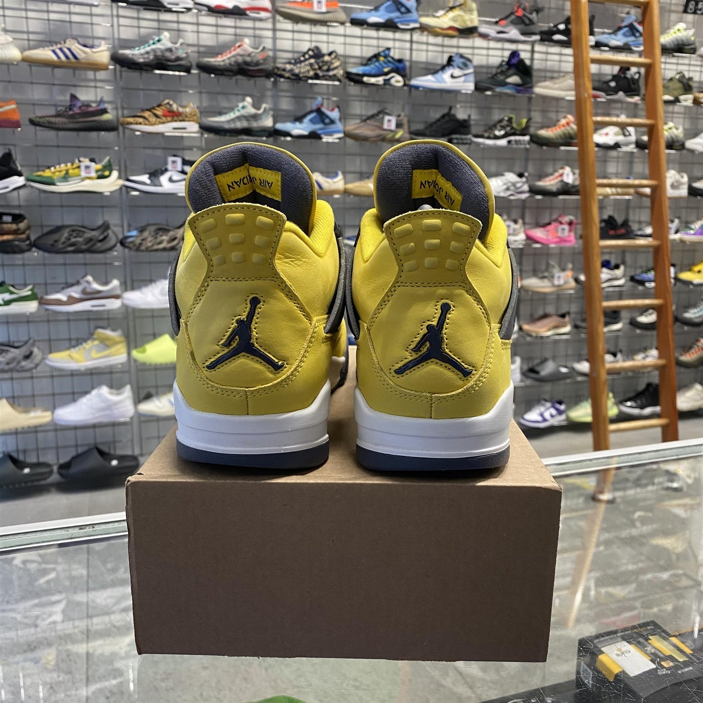 Air Jordan 4 Retro 'Lightning' (2021) UK7.5 (No Box)