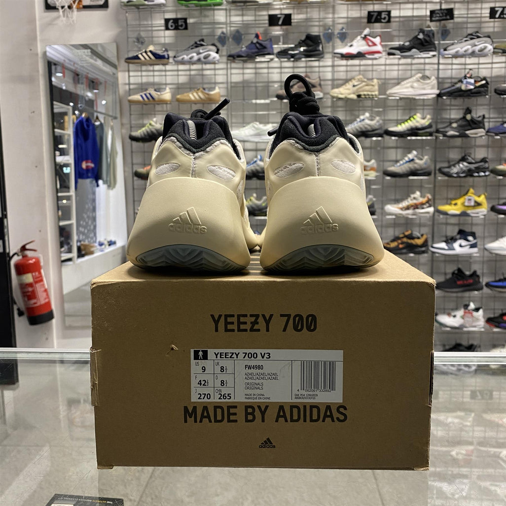 adidas Yeezy 700 V3 'Azael' UK8.5