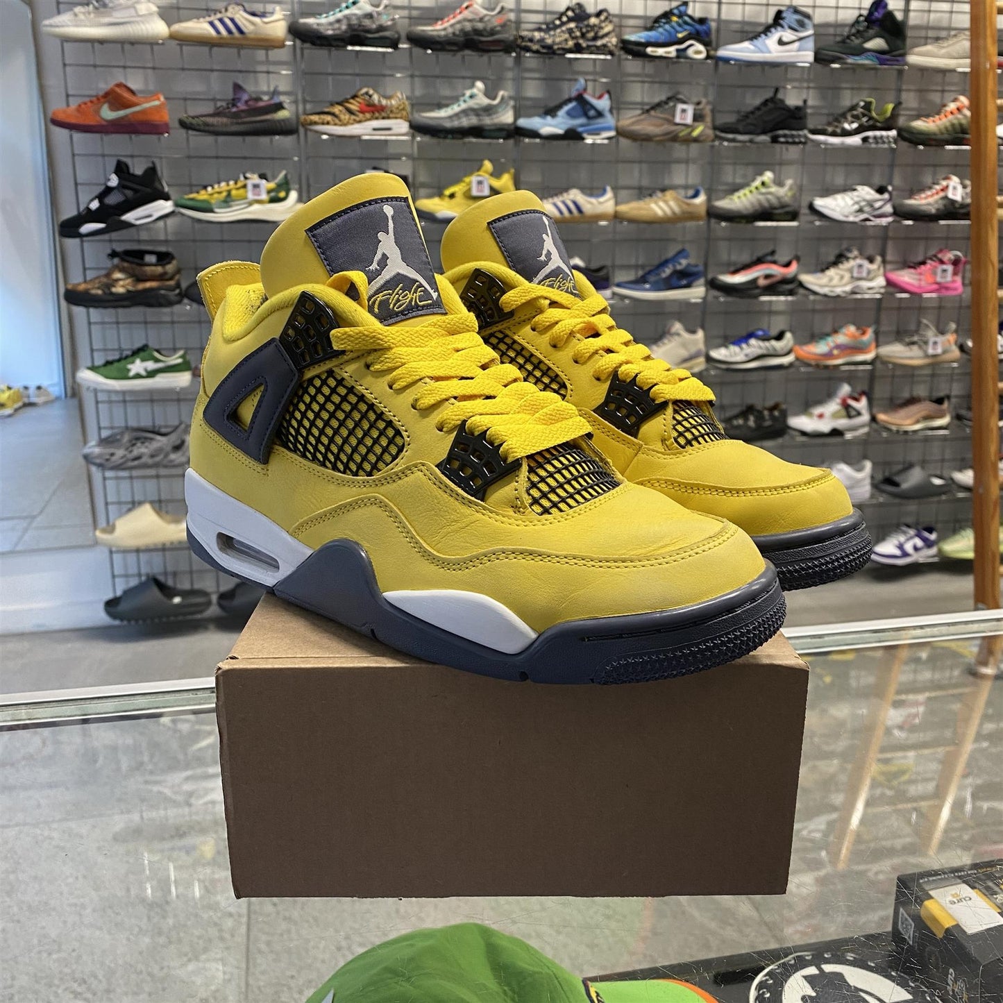 Air Jordan 4 Retro 'Lightning' (2021) UK7.5 (No Box)