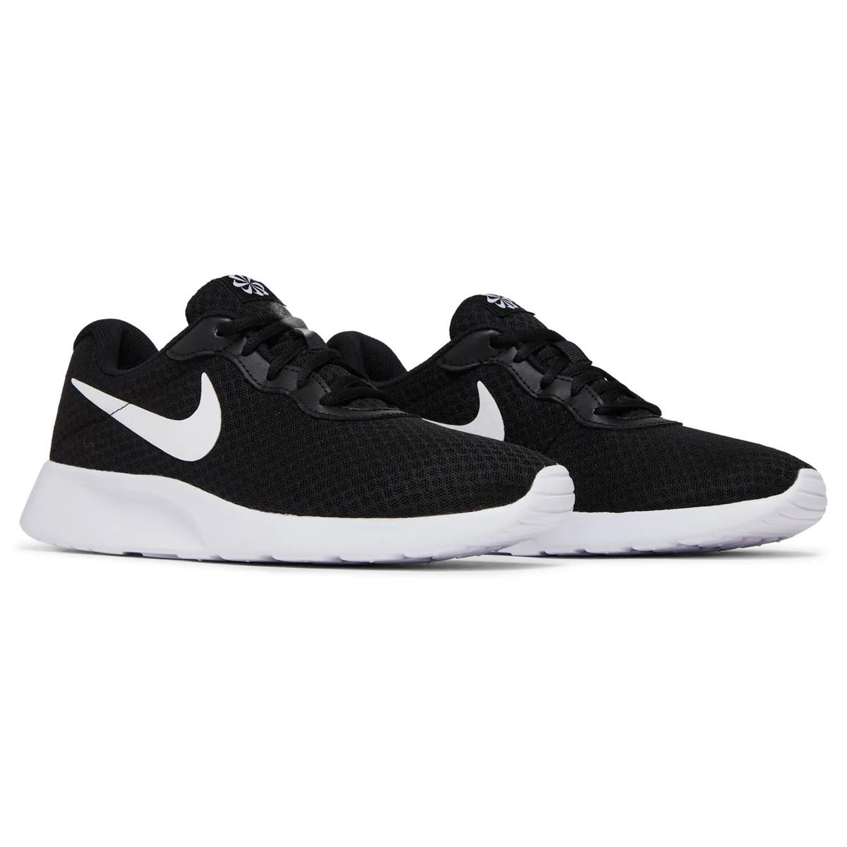 Nike Tanjun Black White