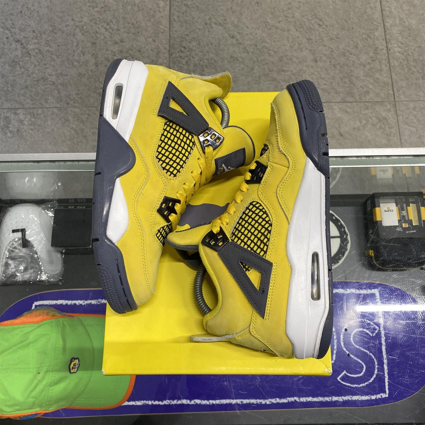 Air Jordan 4 Retro 'Lightning' GS (2021) UK6