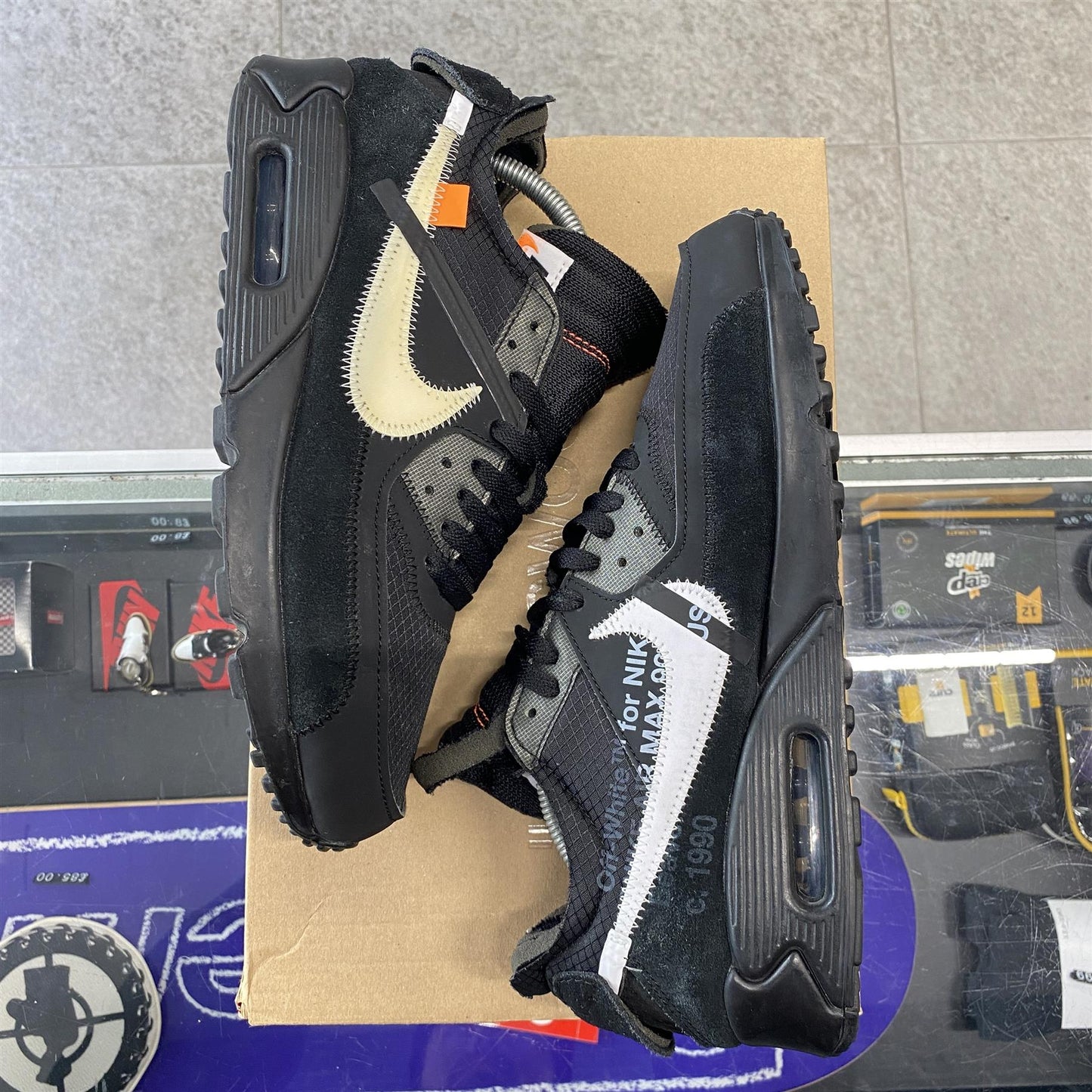 Nike Air Max 90 x Off-White 'Black' UK8.5