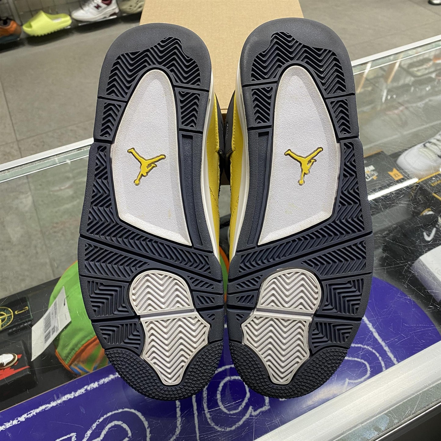 Air Jordan 4 Retro 'Lightning' (2021) UK7 (No Box)