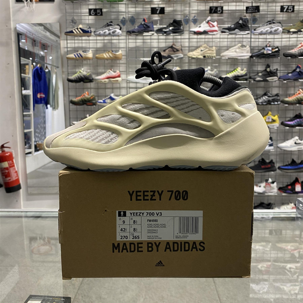 adidas Yeezy 700 V3 'Azael' UK8.5