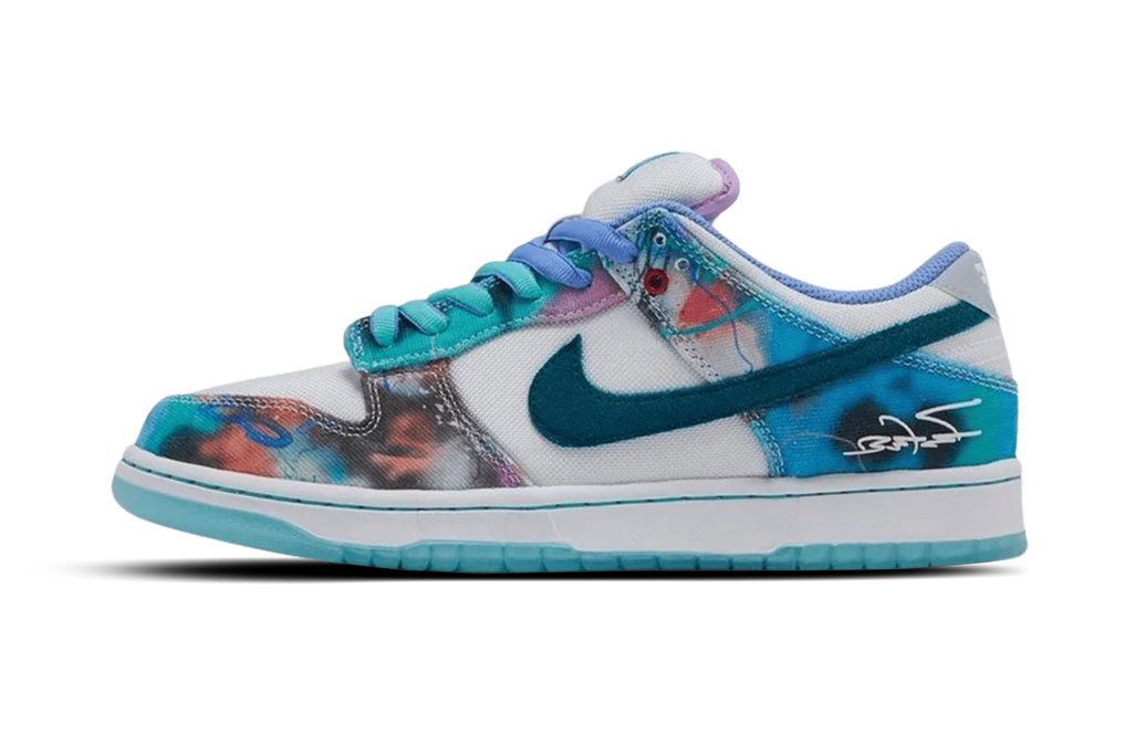 Nike SB Dunk Low Futura Laboratories Bleached Aqua