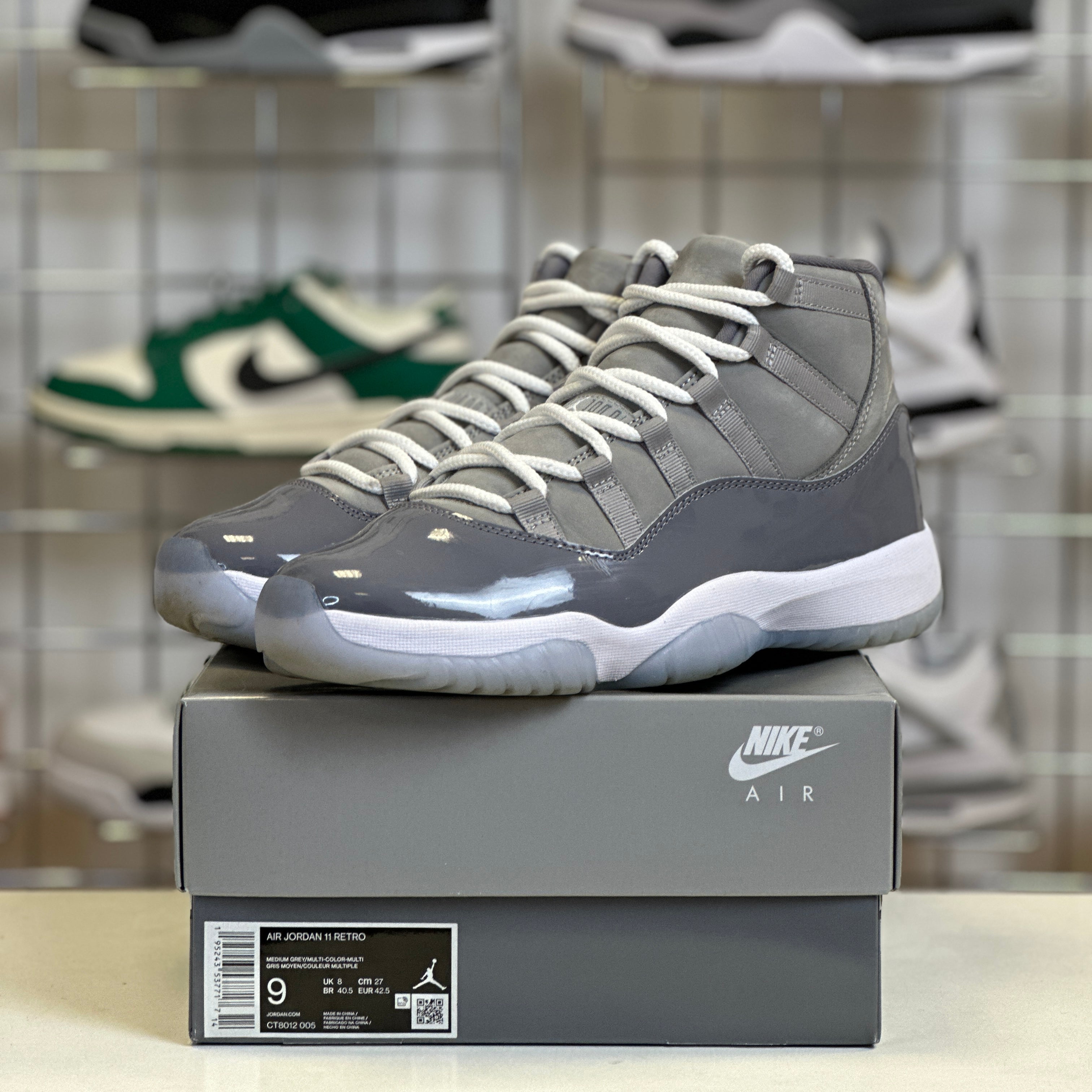 Jordan store 11 grey