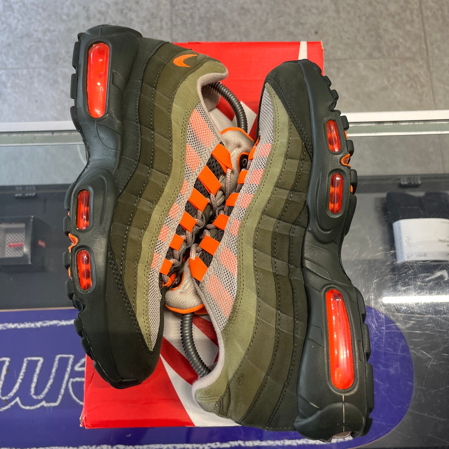 Nike Air Max 95 OG Neutral Olive Total Orange UK6.5