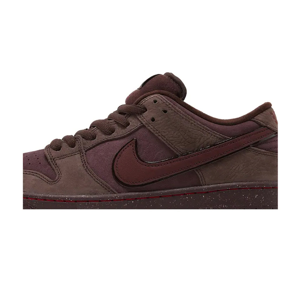 Nike SB Dunk Low City of Love Burgundy Crush