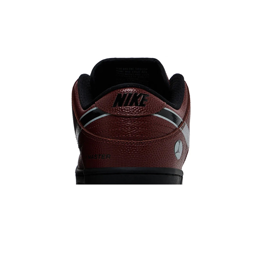 Nike SB Dunk Low Limosine Skateboards
