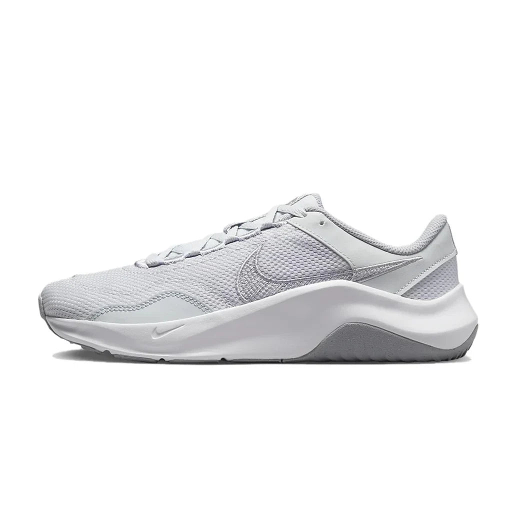 Nike Legend Essential 3 Next Nature Pure Platinum Silver W