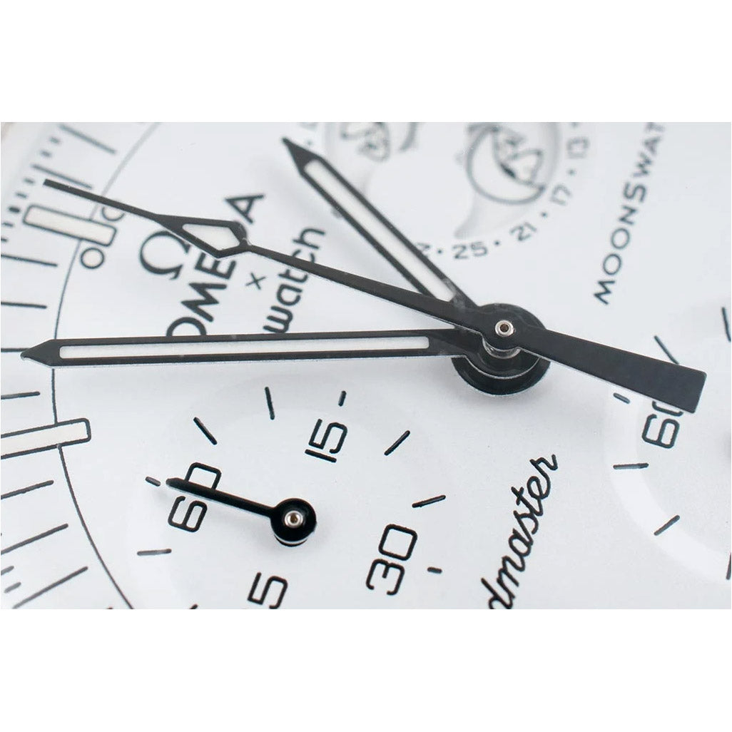 Swatch x Omega Bioceramic Moonswatch Mission To Moonphase Snoopy SO33W ...