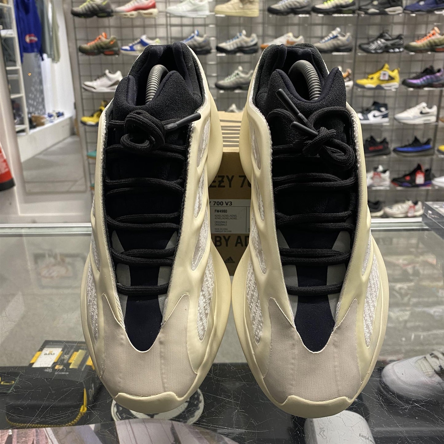 Adidas Yeezy 700 V3 'Azael' UK8.5