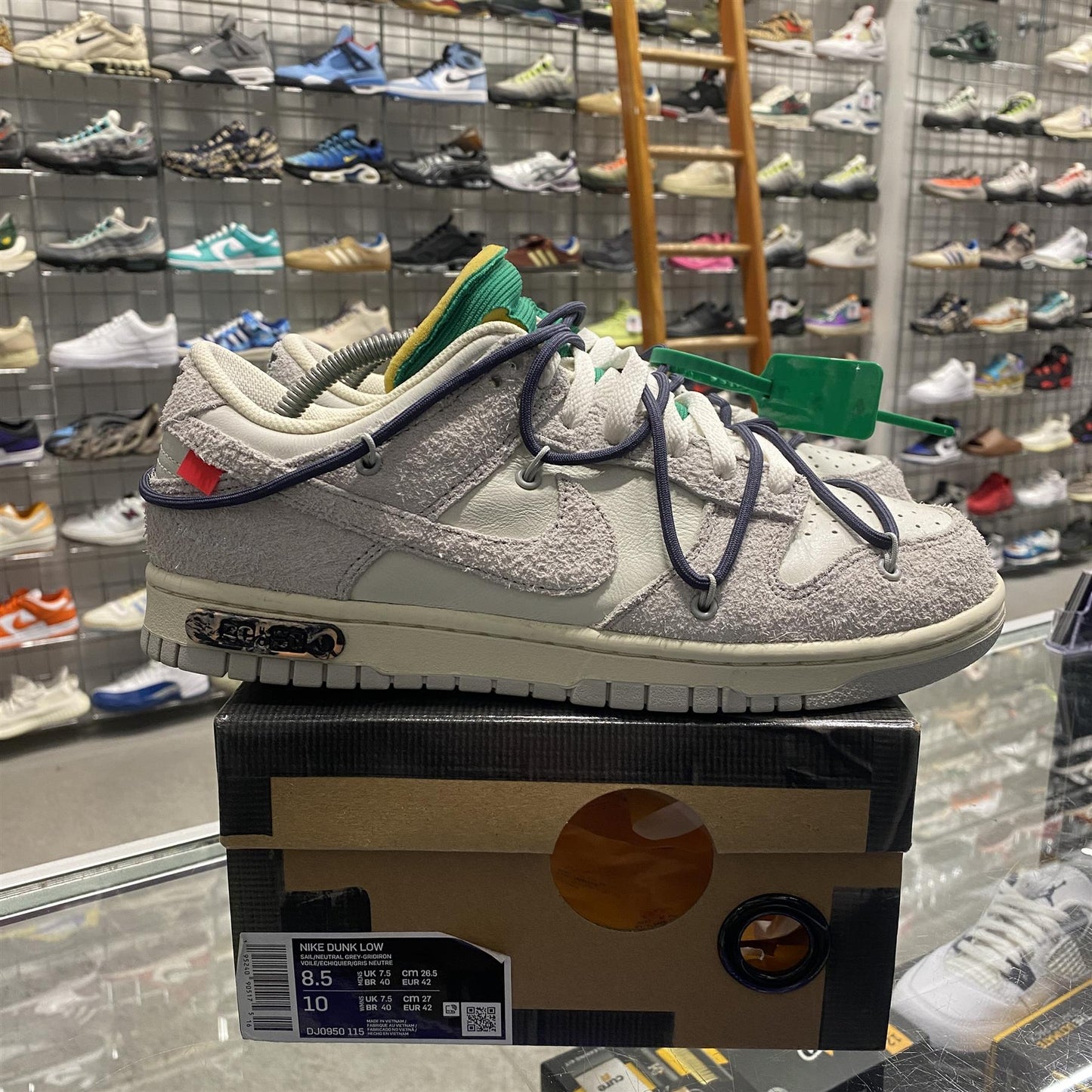 Nike Dunk Low Off-White 'Lot 20' UK7.5