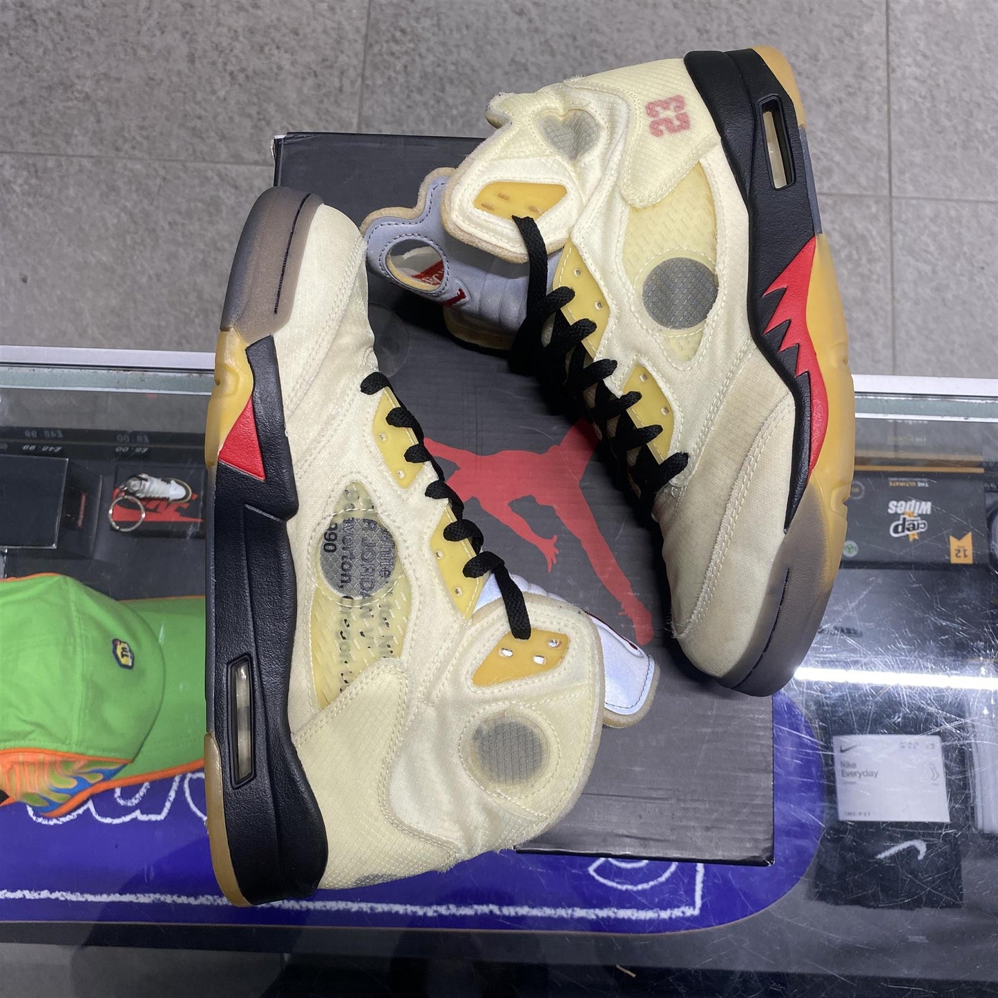 Air Jordan 5 Retro Off-White 'Sail' UK9