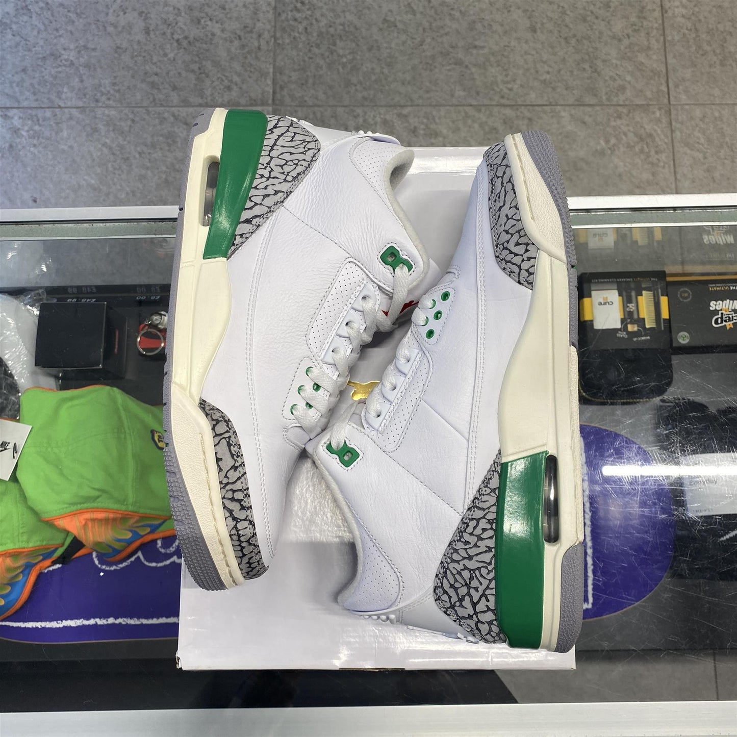 Air Jordan 3 Retro 'Lucky Green' UK8