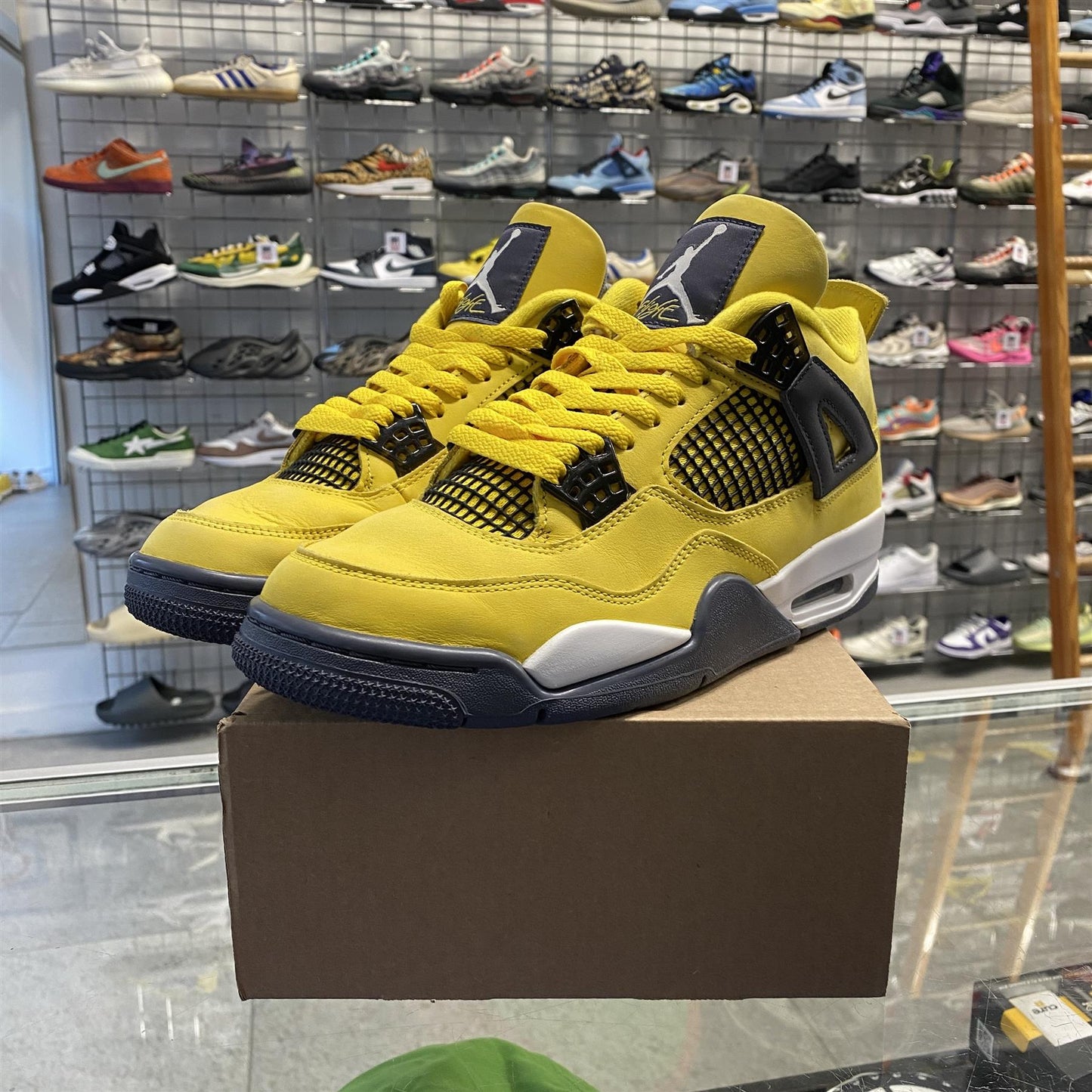 Air Jordan 4 Retro 'Lightning' (2021) UK7.5 (No Box)