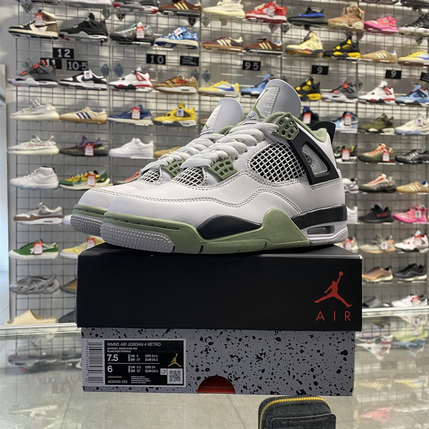 Jordan 4 Retro Seafoam (Women's) UK5