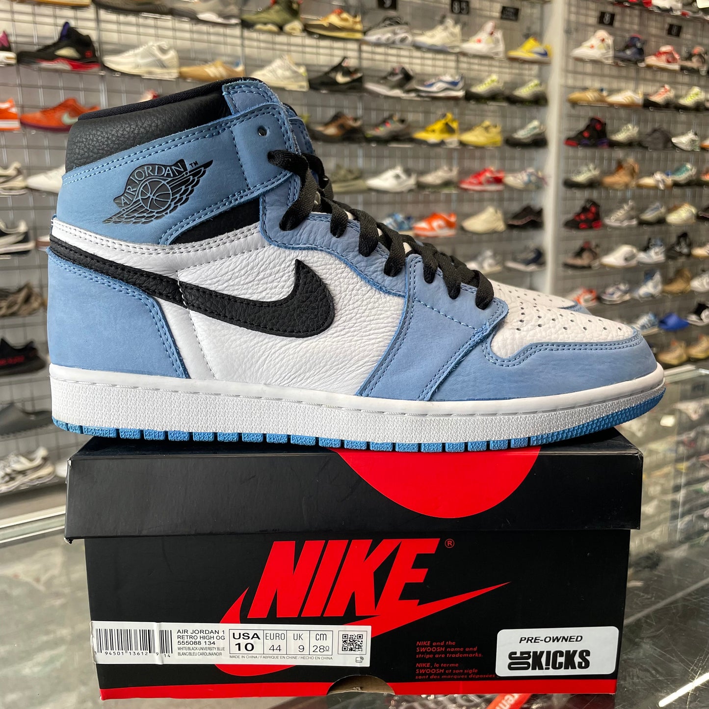 Jordan 1 Retro High OG 'University Blue' UK9*