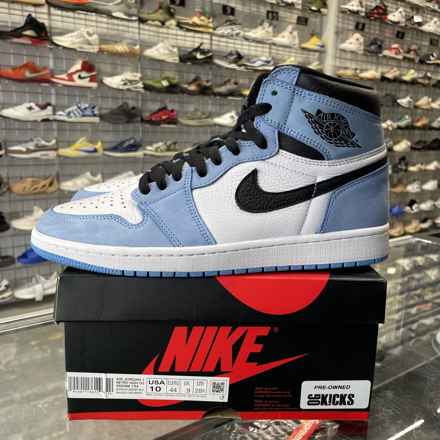 Jordan 1 Retro High OG 'University Blue' UK9*