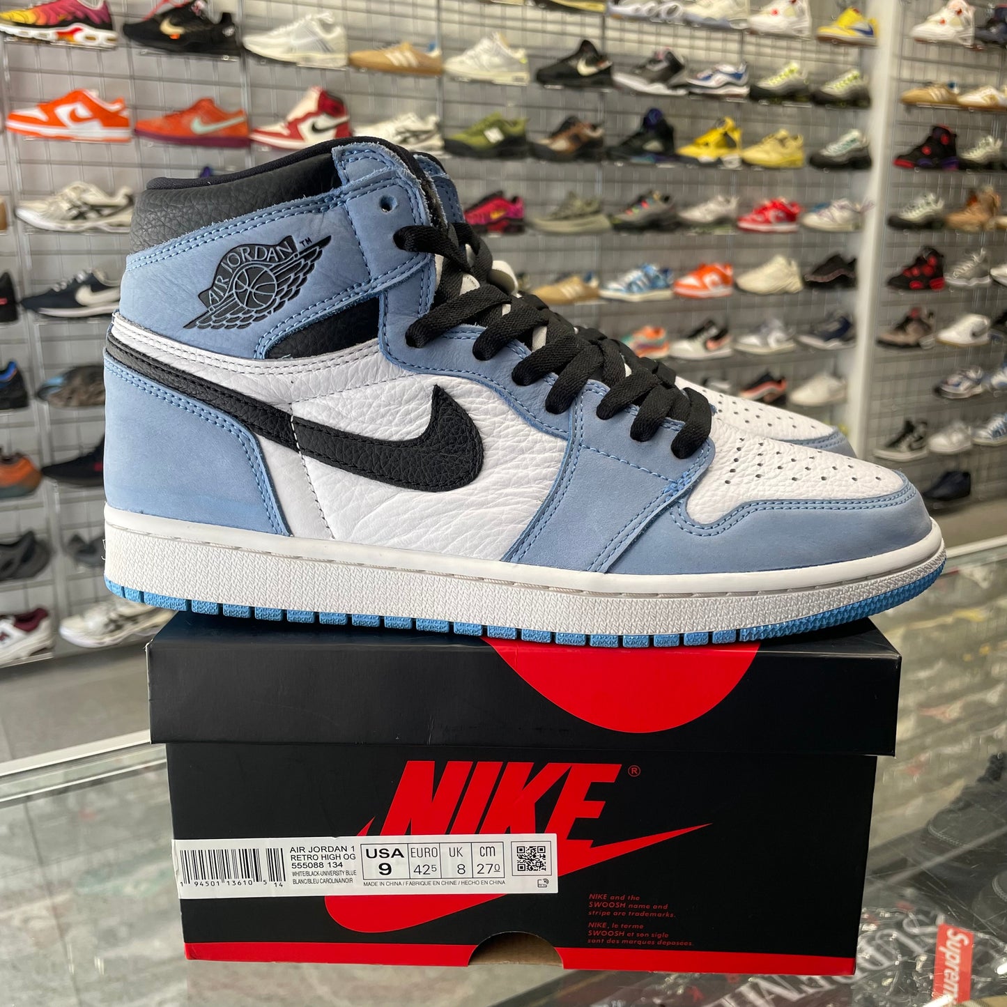 Jordan 1 Retro High OG 'University Blue' UK8