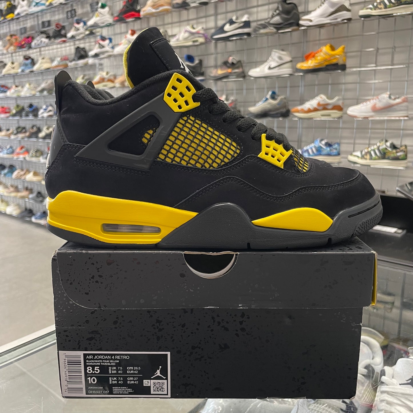 Jordan 4 Retro 'Thunder' (2023) UK7.5