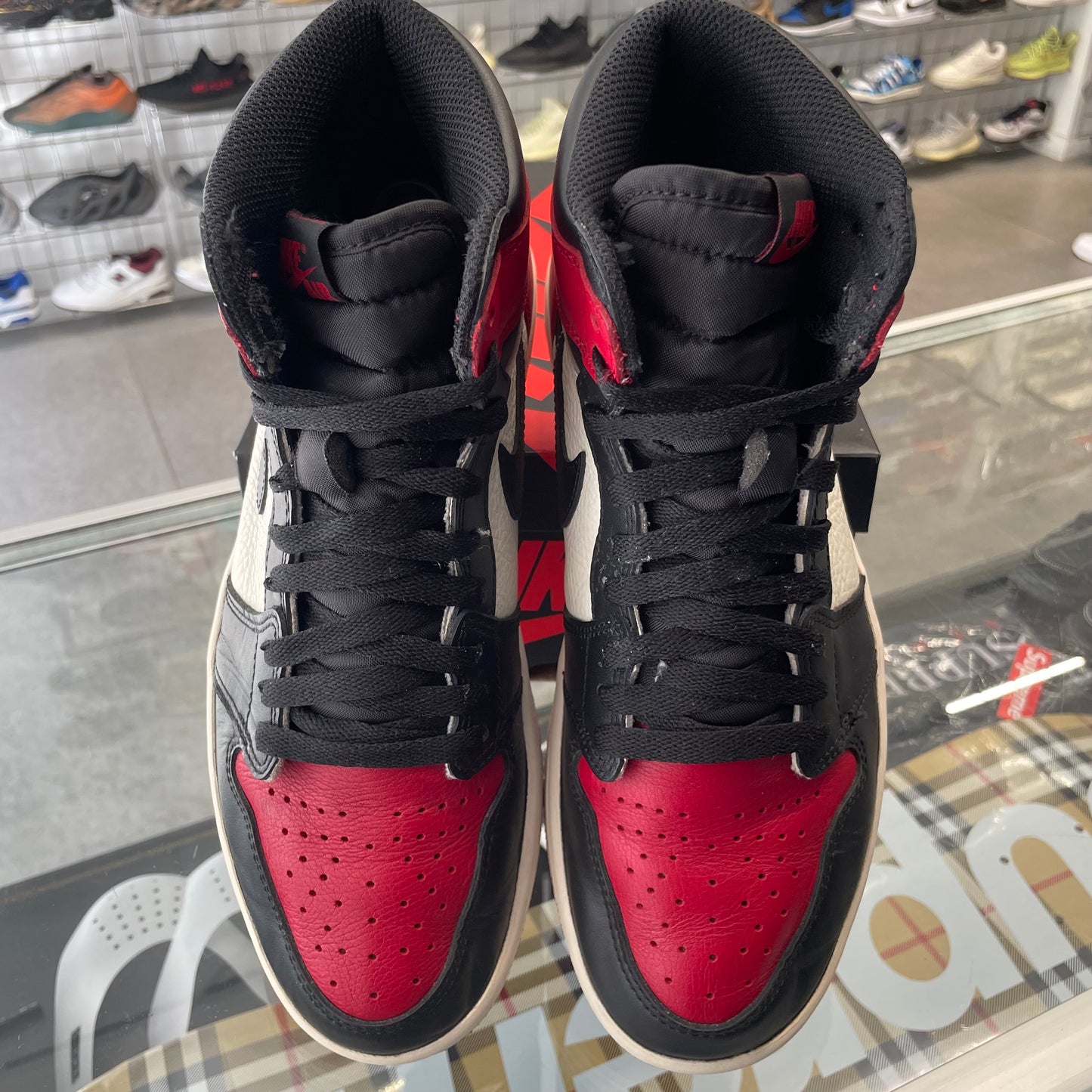 Jordan 1 Retro High 'Bred Toe' UK7.5