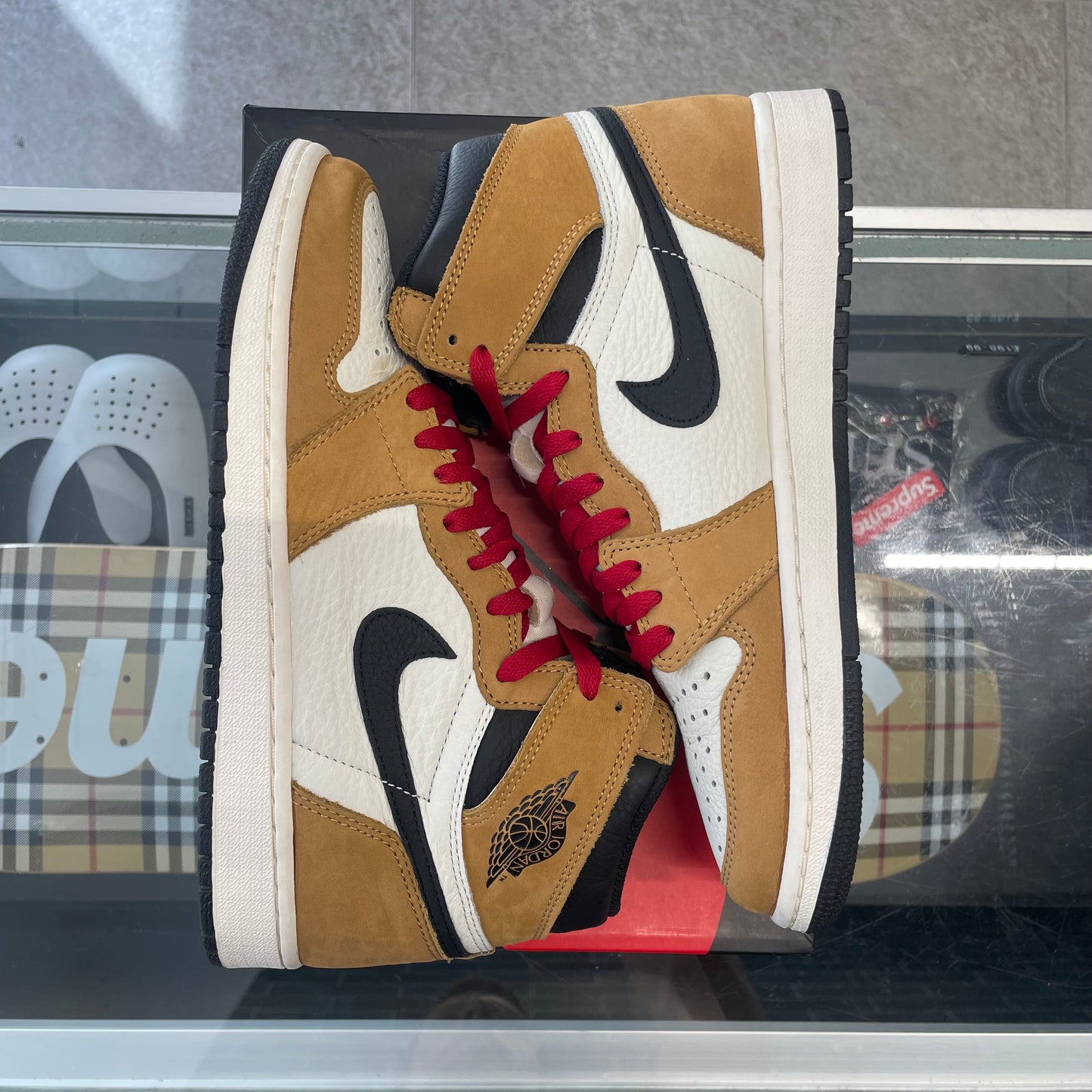 Jordan 1 Retro High 'Rookie of the Year' UK7.5