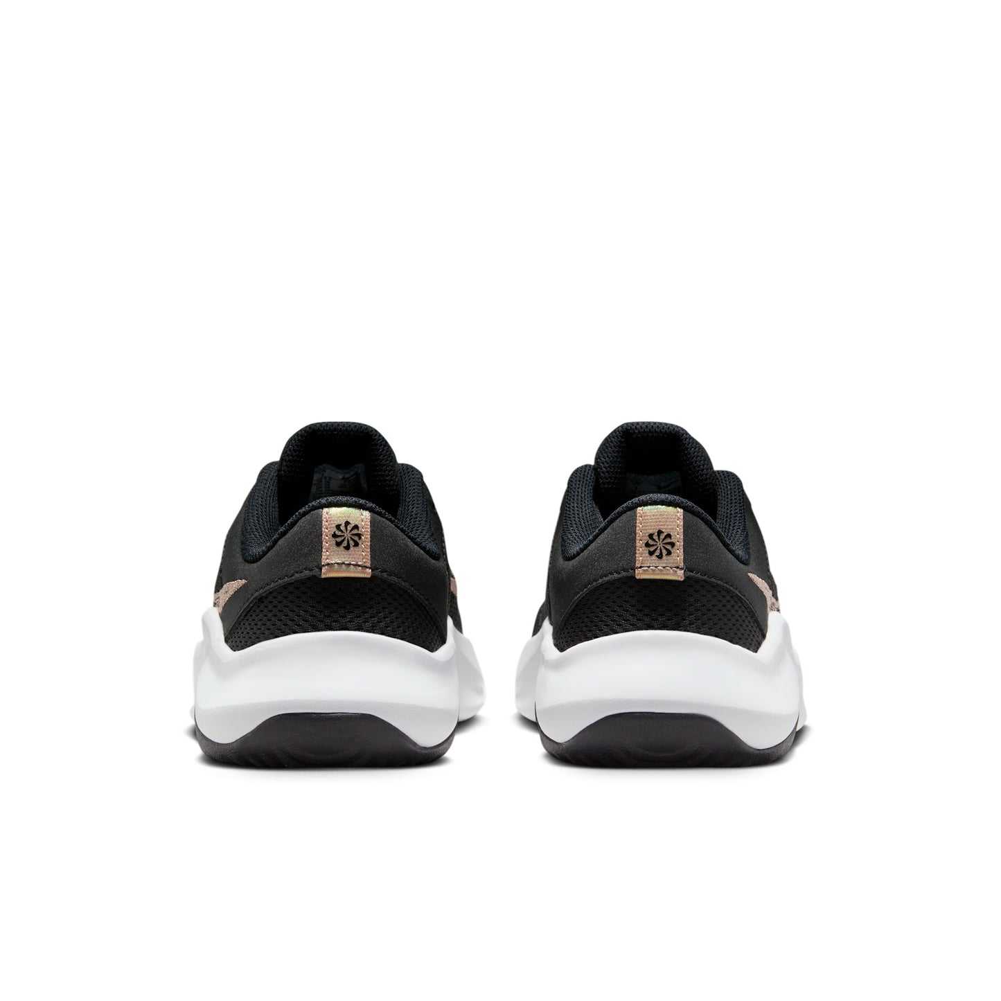 Nike Legend Essential 3 Next Nature Black Bronze W