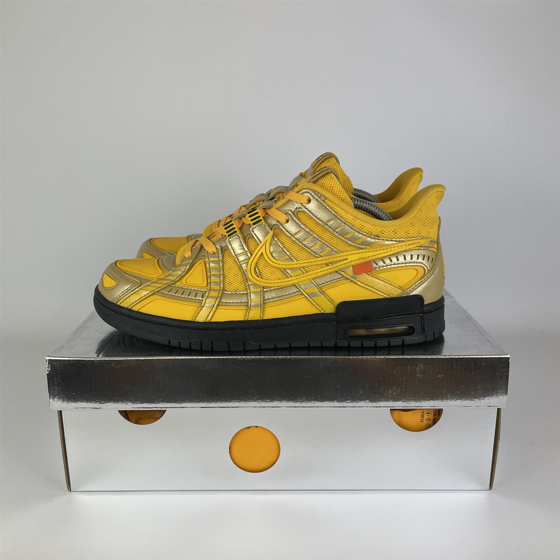 Nike Air Rubber Dunk Off-White University Gold UK8.5 – OG Kicks