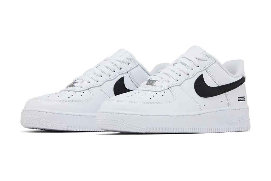 Nike x Supreme Air Force 1 Low White Black - 4