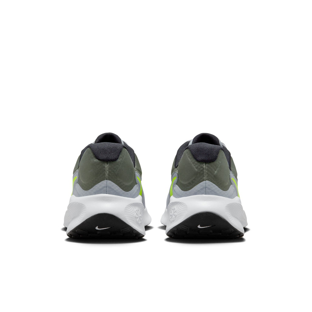 Nike Revolution 7 Wolf Grey Volt
