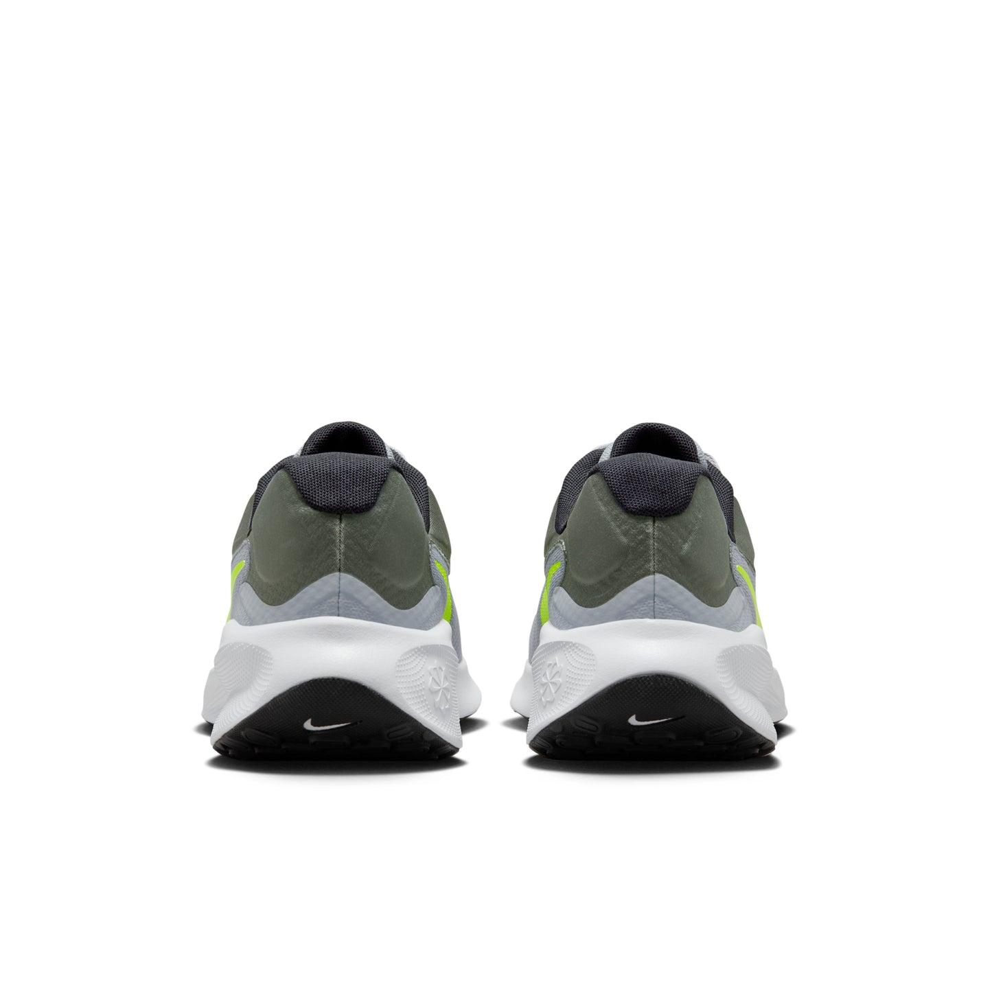 Nike Revolution 7 Wolf Grey Volt