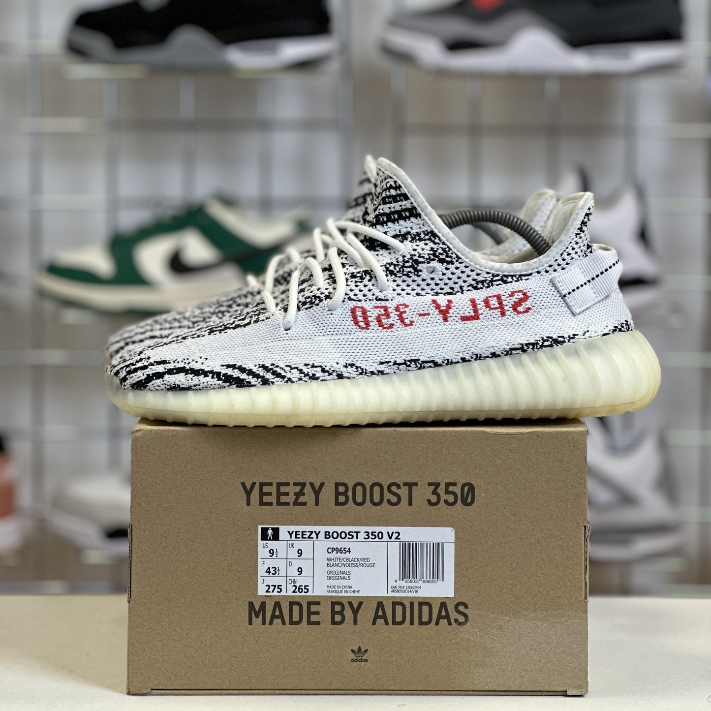 adidas Yeezy Boost 350 V2 Zebra UK9