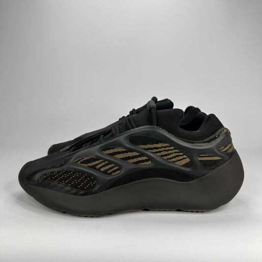 adidas Yeezy 700 V3 'Clay Brown' UK8.5