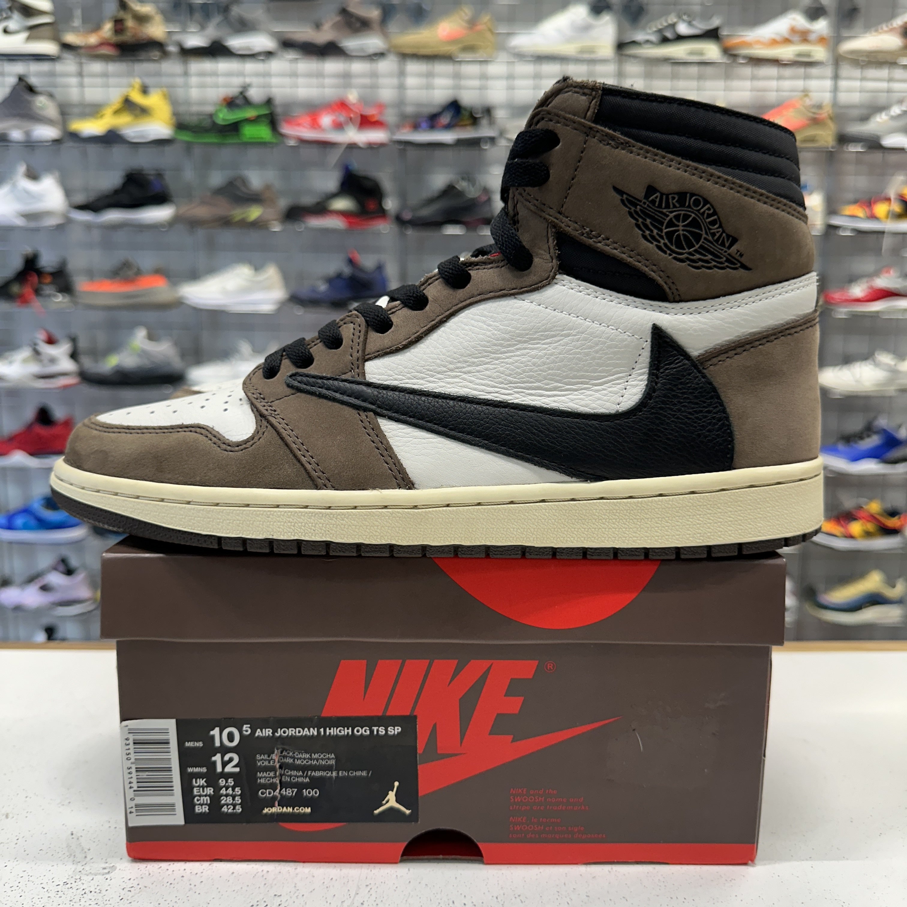 Travis scott x jordan 1 store backwards swoosh mocha